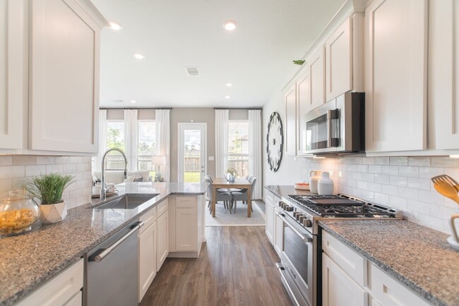 Building Photo - 442 Lake Day Dr