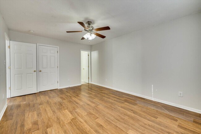 Building Photo - 150 Portofino Ln SW