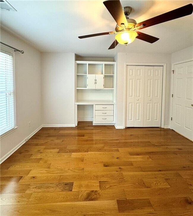 Building Photo - 1070 Admiral Crossing