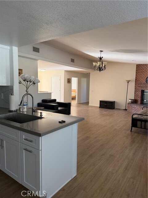 Building Photo - 17712 Siskiyou Rd