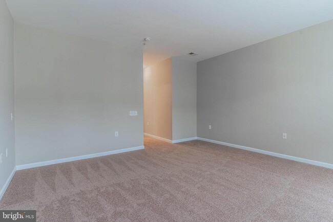 Building Photo - 42769 Keiller Terrace