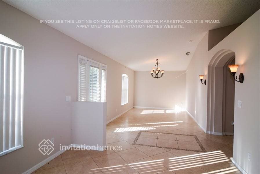 Building Photo - 5316 NW Acmar Ct