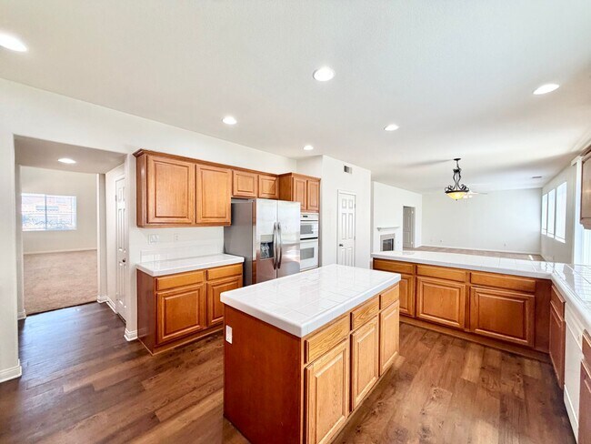 Building Photo - 40053 Montage Ln