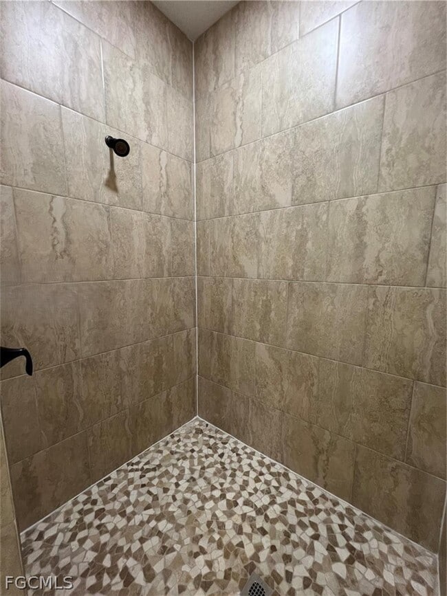 Building Photo - 1088 Saturn Ct