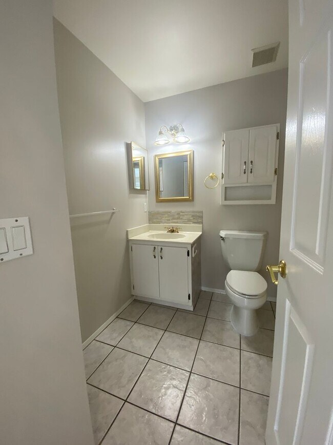 Building Photo - 3300 Loveland Blvd