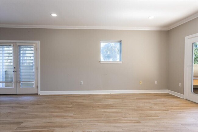 Building Photo - 300 Bella Harbor Ct