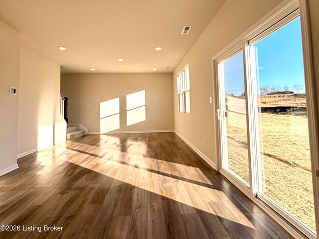 Building Photo - 16901 Aiken Rd