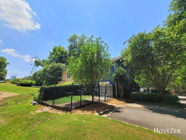 Building Photo - 1628 Lela Avenue
