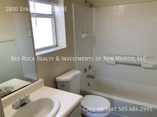 Building Photo - 1800 Strawberry Dr NE