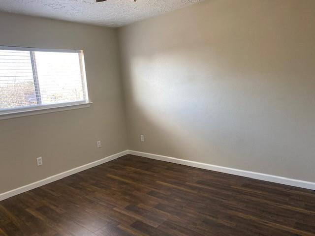 Building Photo - 16402 Quail Run Dr