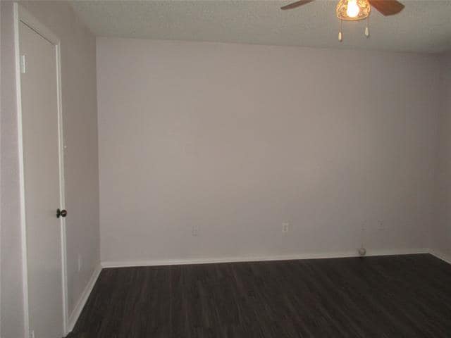 Building Photo - 1843 Family Cir