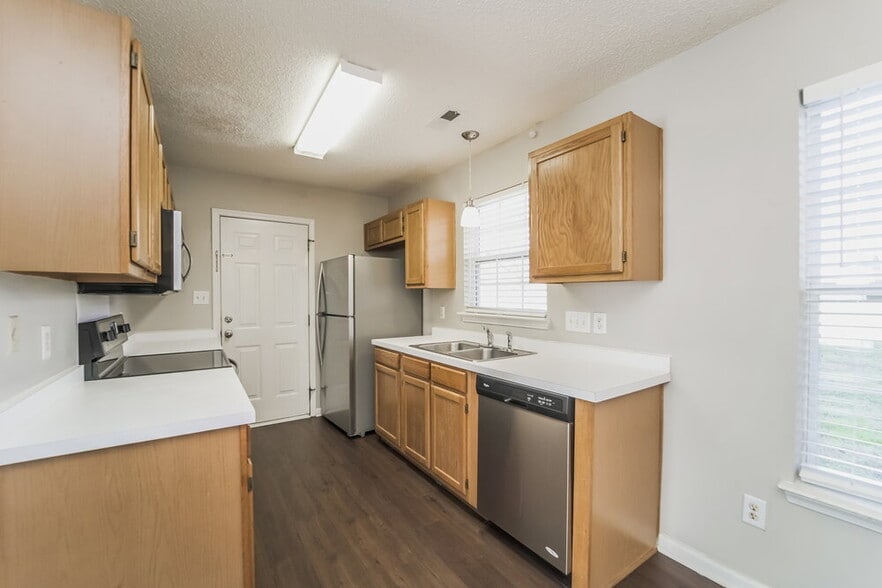 Building Photo - 8502 Conner Ridge Ln