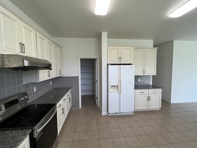 Building Photo - 101 Hagge Dr