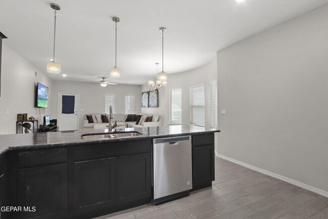 Building Photo - 15129 Imagine Dr