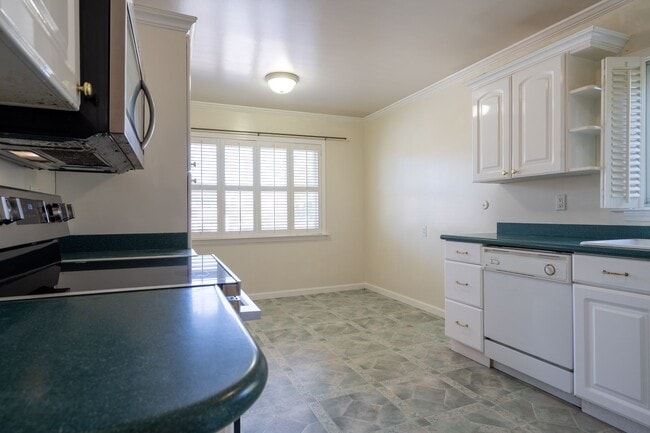 Building Photo - 3834 Colegrove St