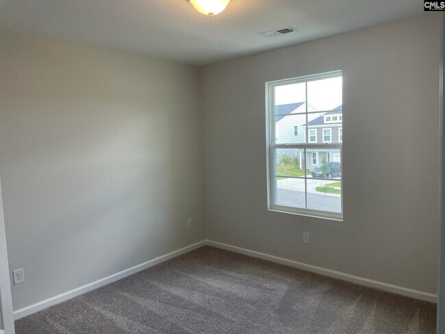 Building Photo - 372 Keeble Dr