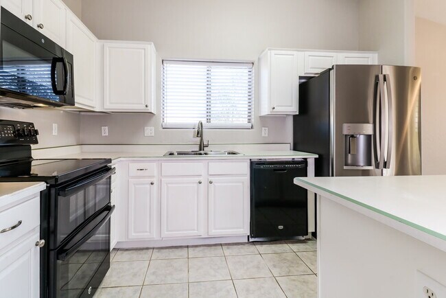 Building Photo - 2201 S 82nd Ln
