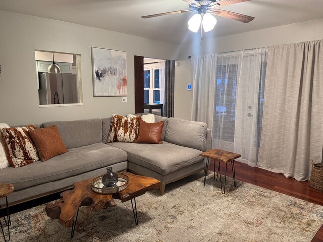 Building Photo - 1014 St Andrews Way