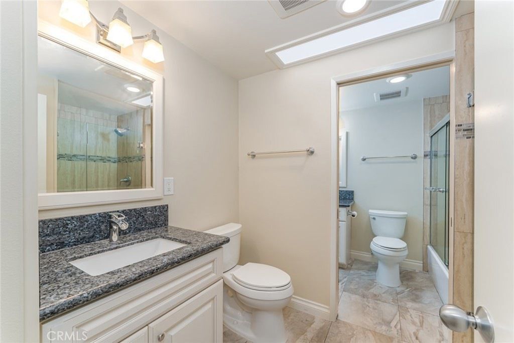 Building Photo - 707 Avenida Majorca