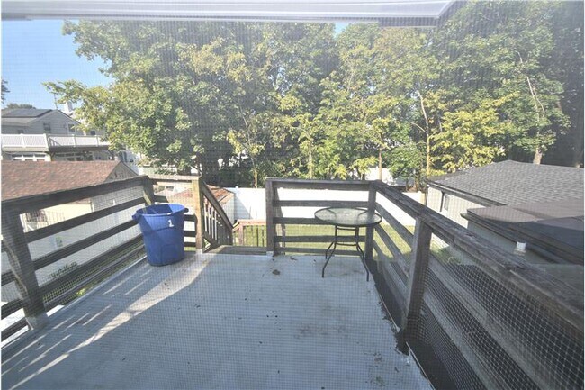 Building Photo - 164 W Front St