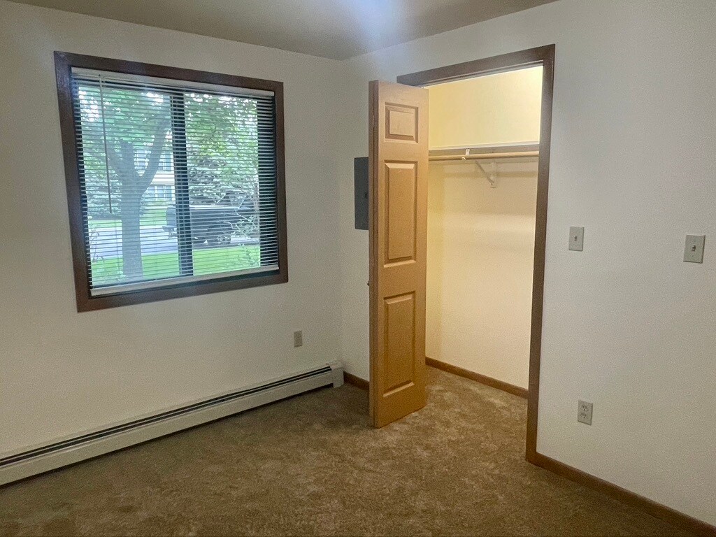 Building Photo - 2065 Emery Ct