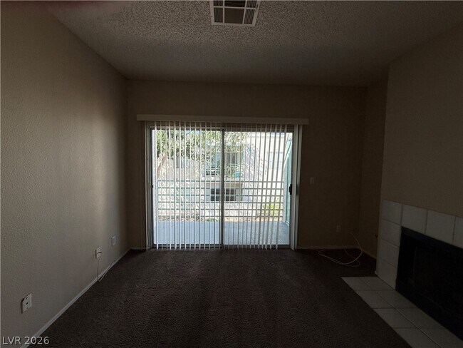 Building Photo - 7100 W Pirates Cove Rd