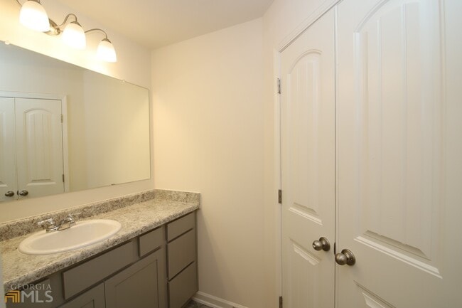 Building Photo - 85 Chastain Cir