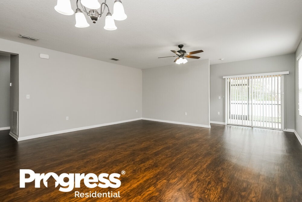 Building Photo - 1744 Wallace Manor Loop