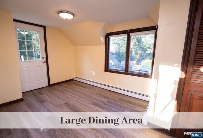 Building Photo - 54 W Glen Ave
