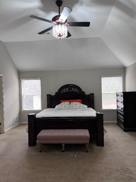Building Photo - 1432 English Manor Cir