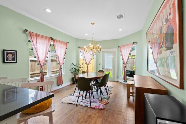 Building Photo - 4503 McKinney St