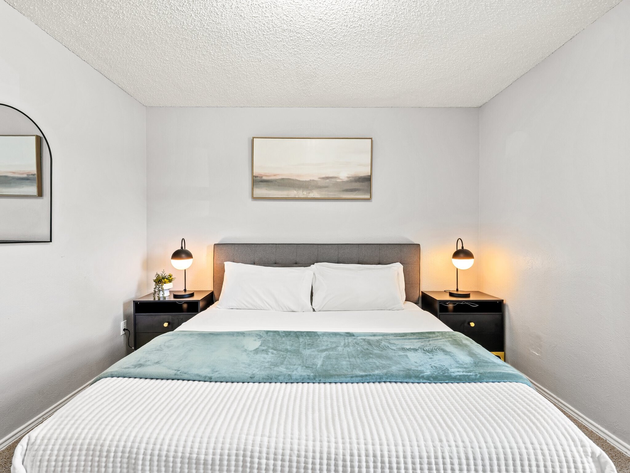 Building Photo - 1113 Roaring Springs Dr
