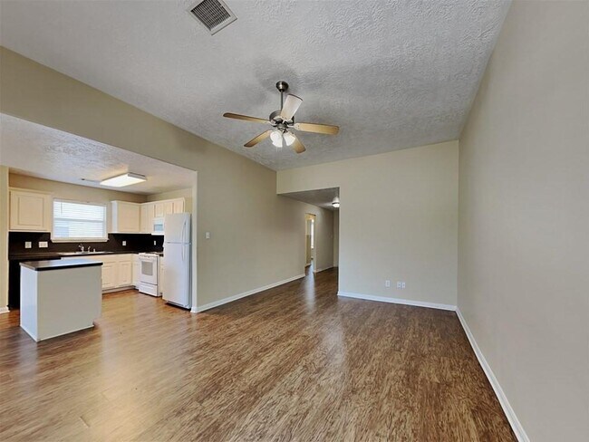 Building Photo - 4727 Comal River Loop