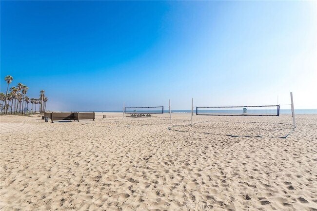 Building Photo - 645 Sunfish Way