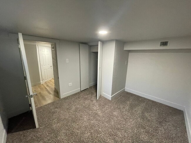 Building Photo - Spacious 4 Bed, 2 Bath Home with 2-Car Garage in Magna