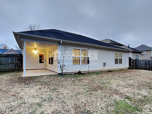 Building Photo - 16 Slow Creek Drive