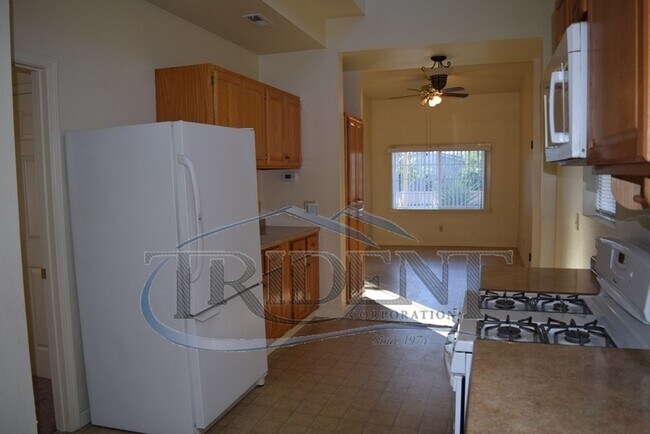 Building Photo - 830 Wilkie Way
