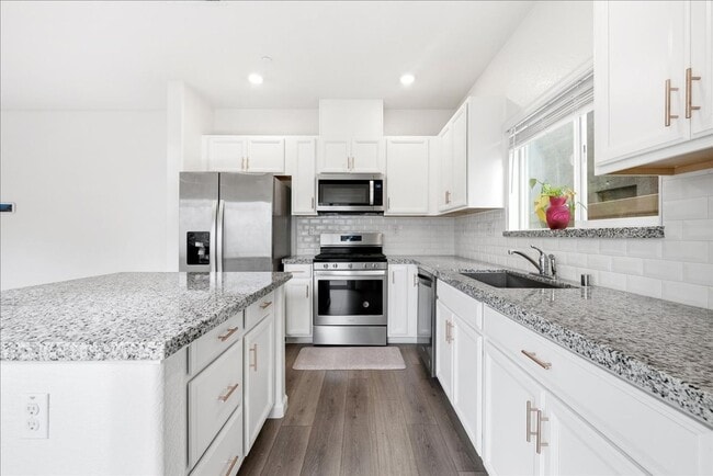 Building Photo - 3818 Fong Ranch Rd