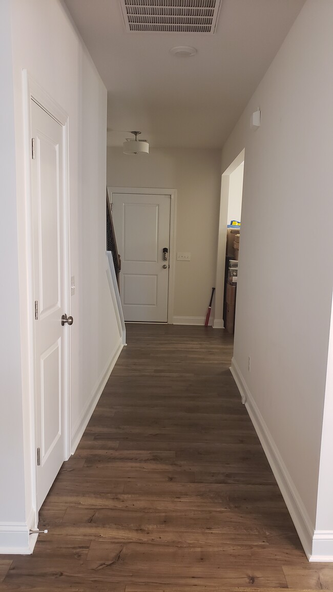 Building Photo - 413 Marietta Ln