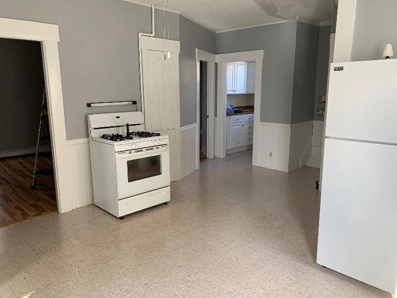 Building Photo - 61 C St