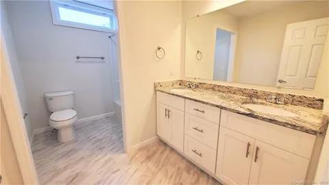 Building Photo - 38 Triangle St