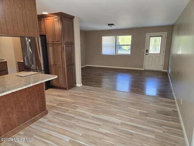 Building Photo - 16 Letts Landing Rd