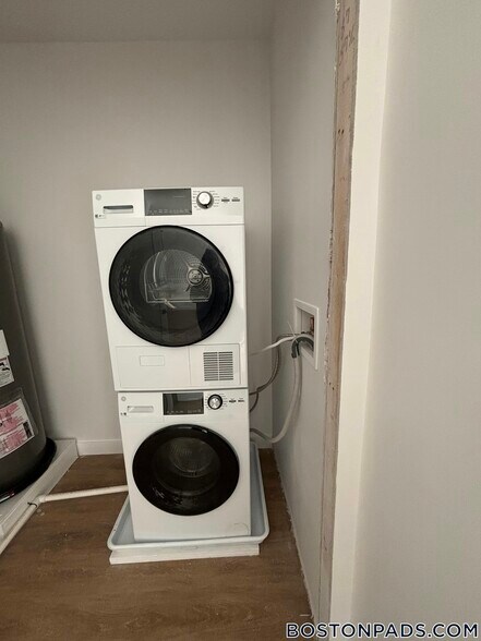 Building Photo - 199 Gardner St