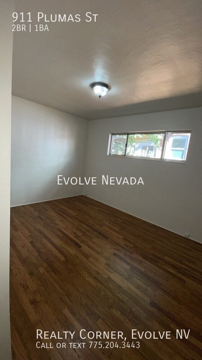 Building Photo - 911 Plumas St