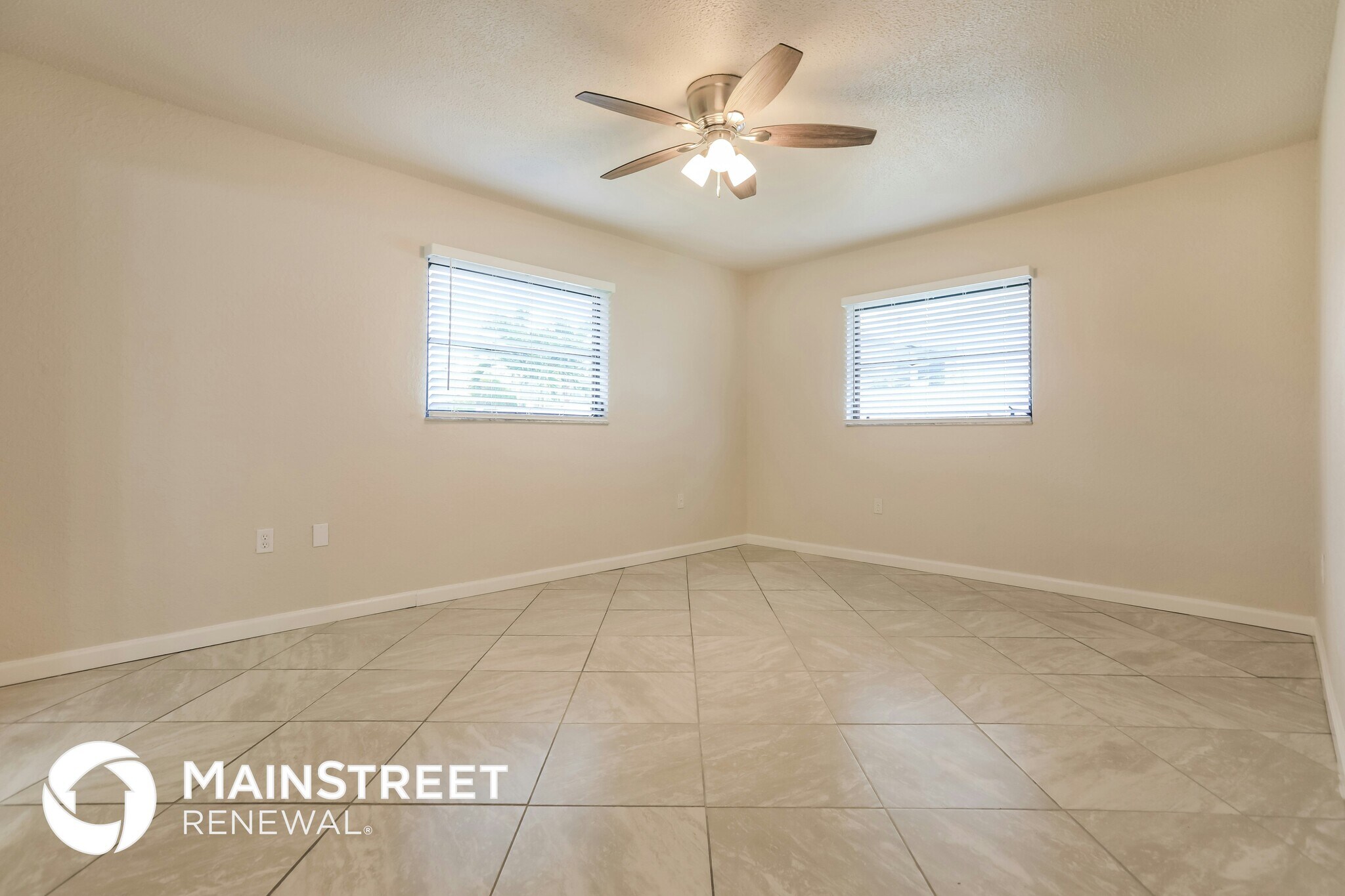 Building Photo - 4024 Gingold St