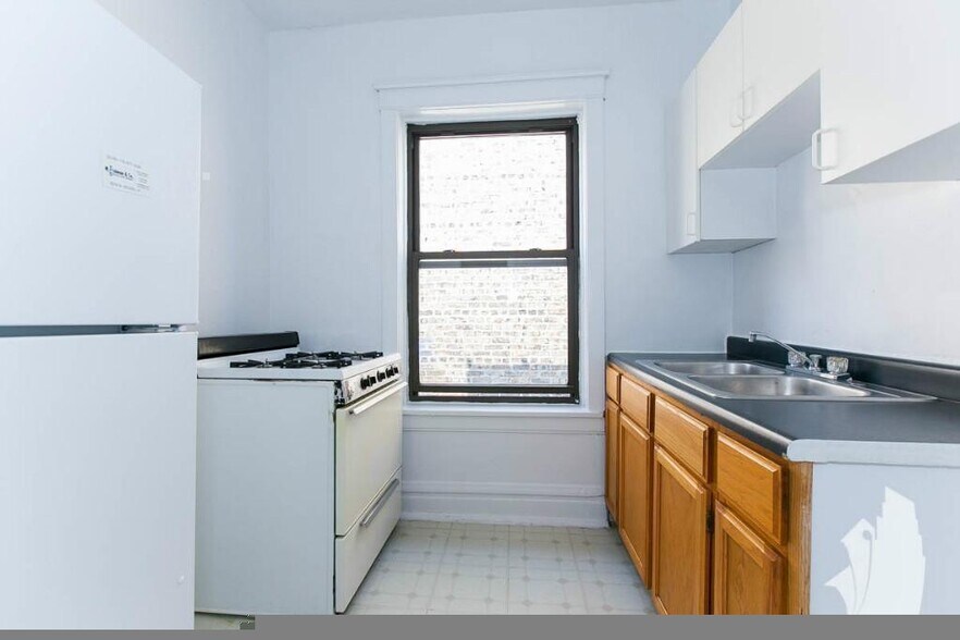 Building Photo - 2522 N Kedzie Blvd