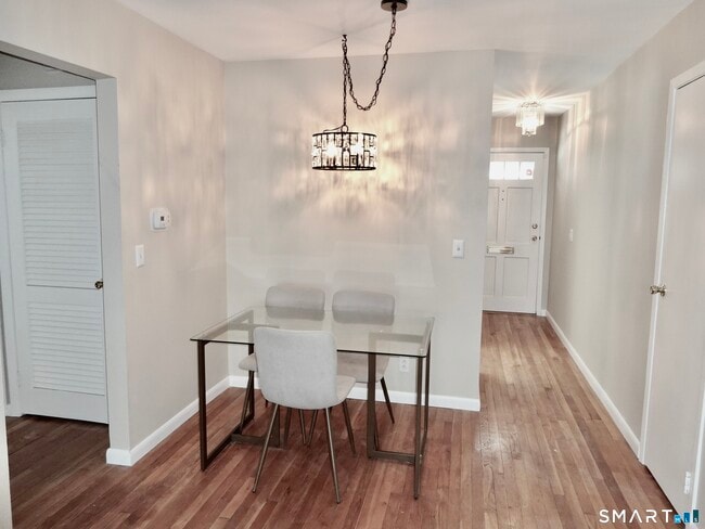 Building Photo - 245 Unquowa Rd