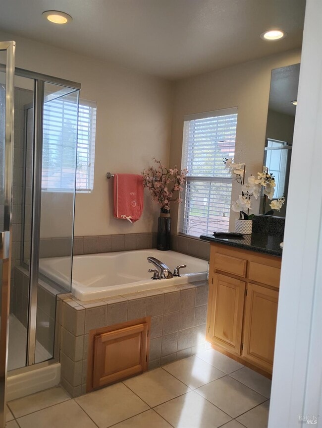 Building Photo - 1122 Mitchell Ln