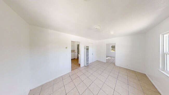Primary Photo - 35030 Ave B
