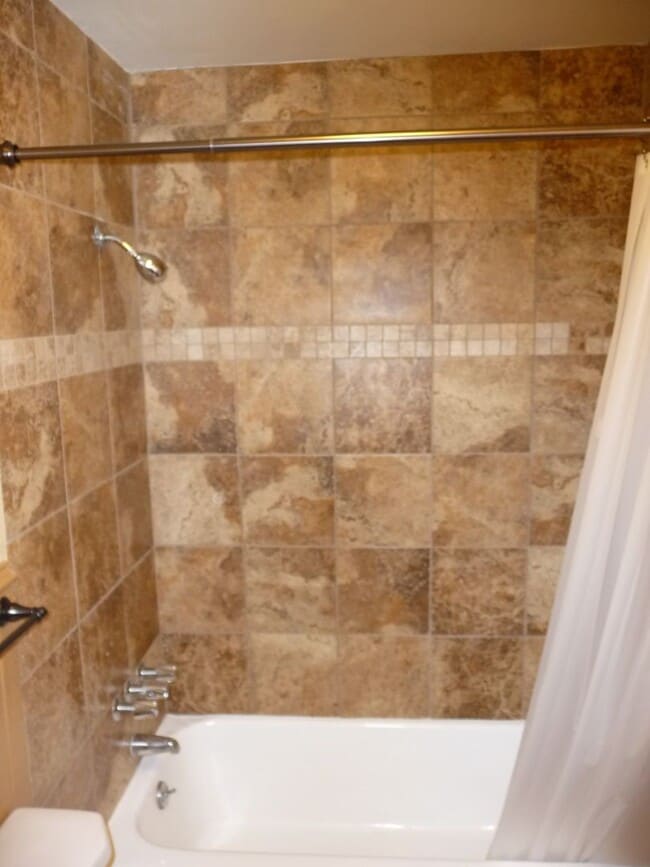 Building Photo - One Block From Sloan's Lake